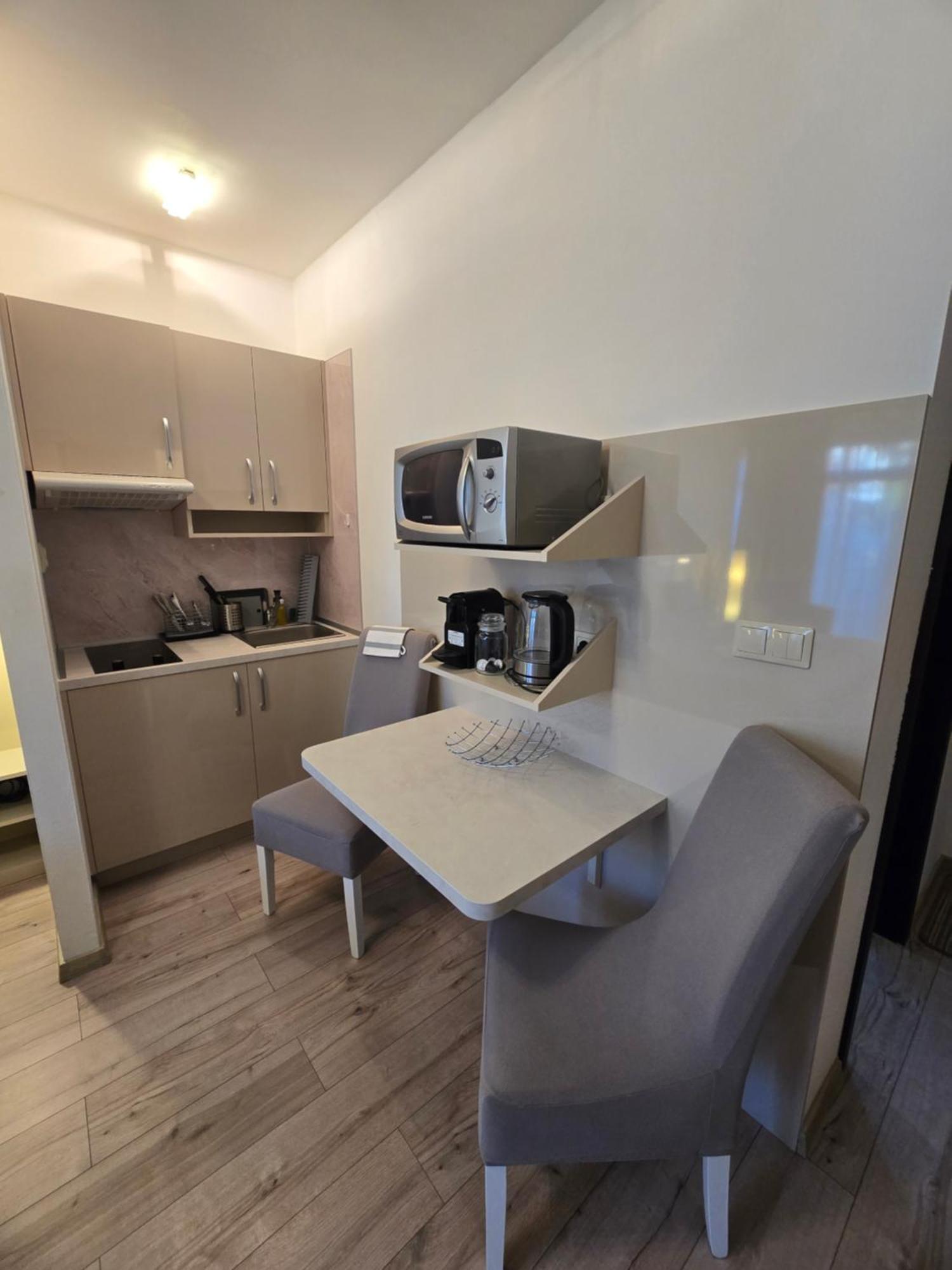 Apartman Elizabeth Besenova Bagian luar foto