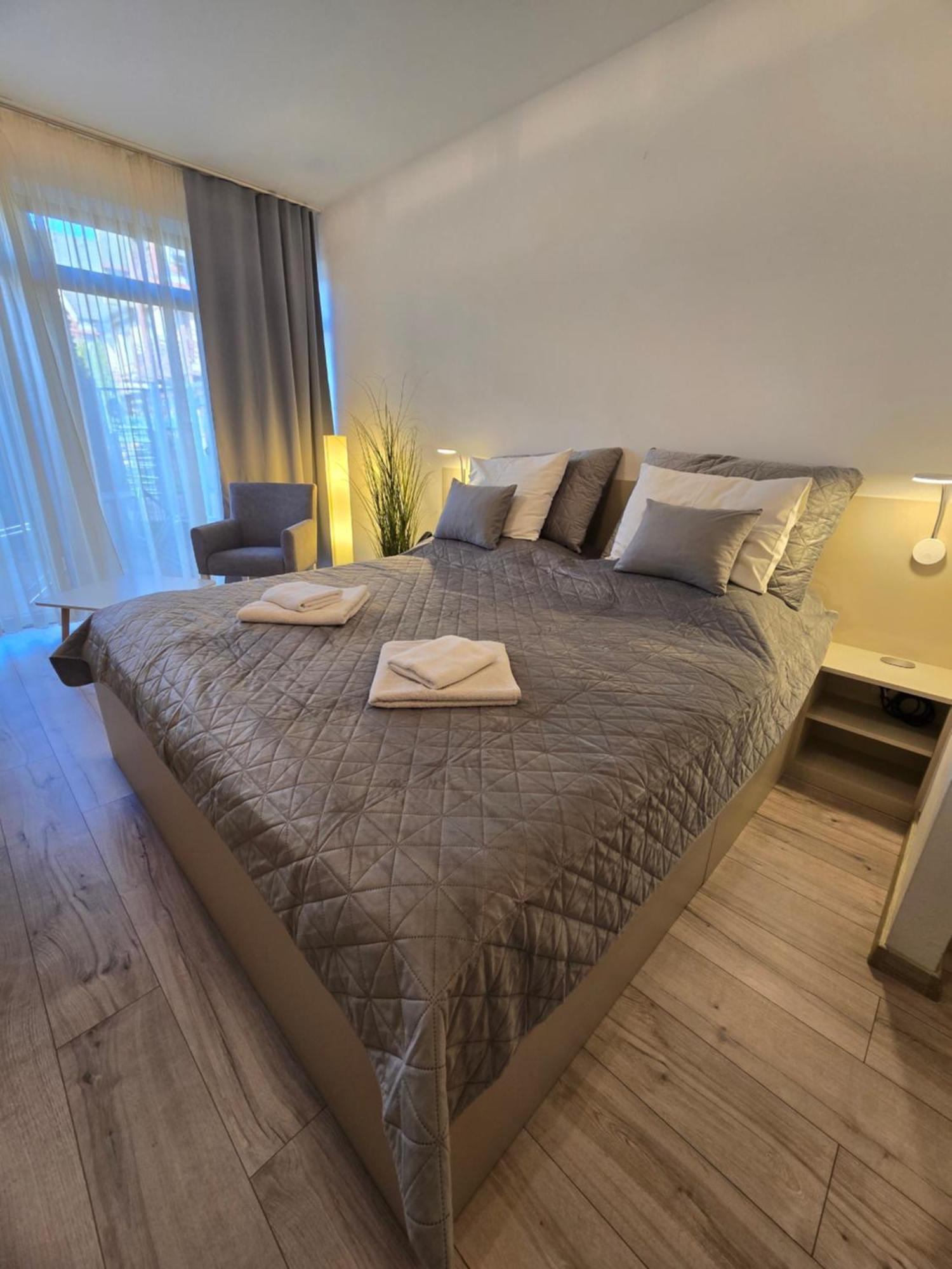Apartman Elizabeth Besenova Bagian luar foto